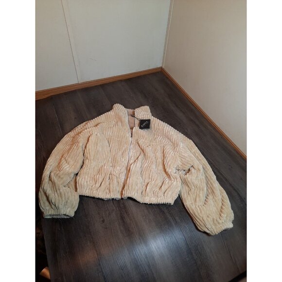 Zaful Women’s beige Sherpa Coat Size XL Zip Front cropped Fleece Jacket - Picture 1 of 8